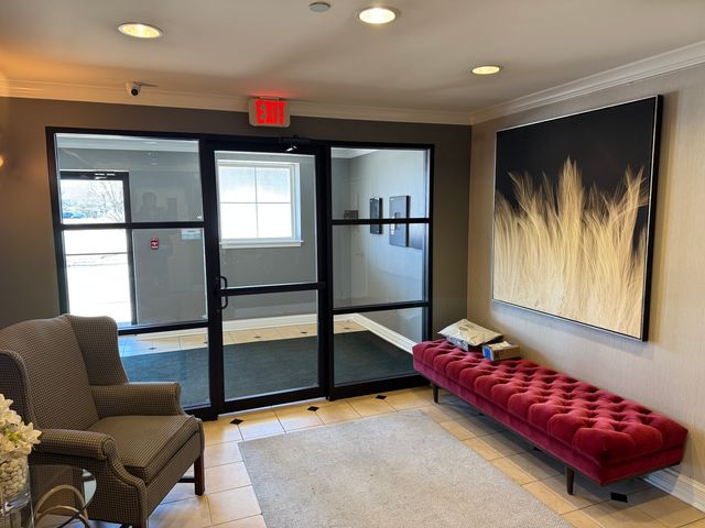 77 N Quentin Road 305, Palatine, IL 60067