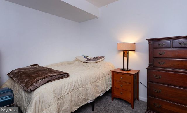 4728 GREAT OAK LN, Harrisburg, PA 17110