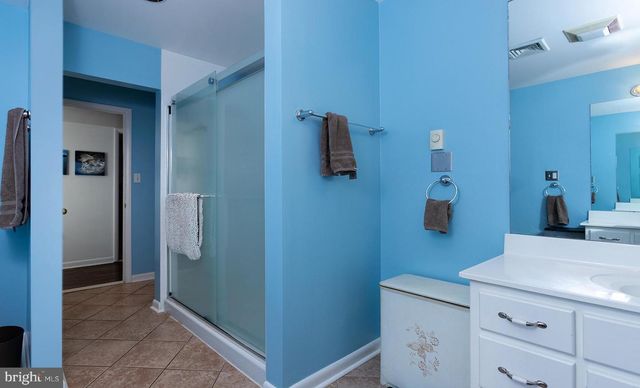 4728 GREAT OAK LN, Harrisburg, PA 17110