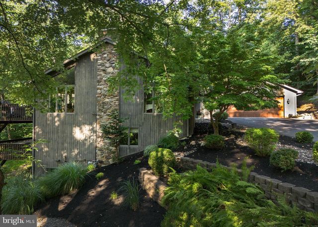 4728 GREAT OAK LN, Harrisburg, PA 17110