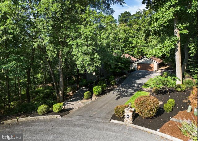 4728 GREAT OAK LN, Harrisburg, PA 17110
