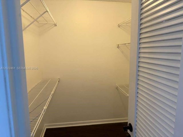 900 NE 195th Street 618, Miami, FL 33179