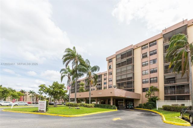 900 NE 195th Street 618, Miami, FL 33179