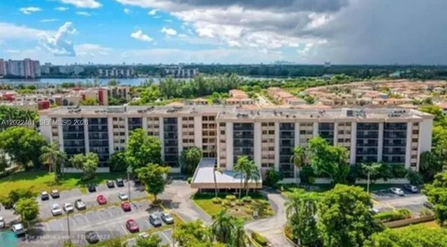 900 NE 195th Street 618, Miami, FL 33179