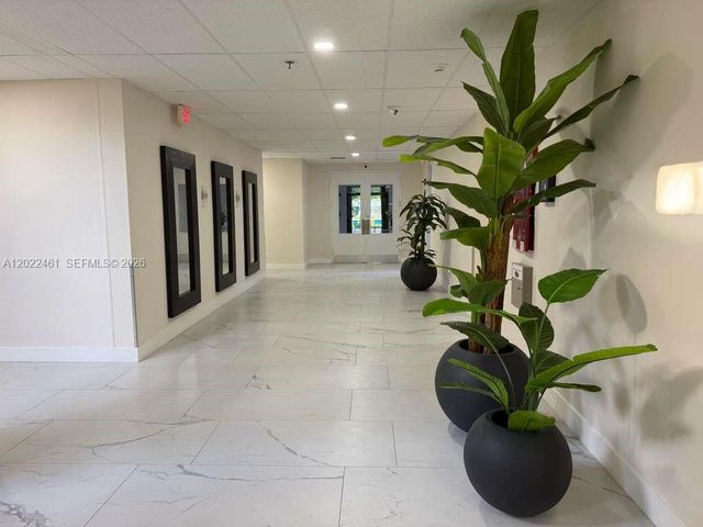 900 NE 195th Street 618, Miami, FL 33179