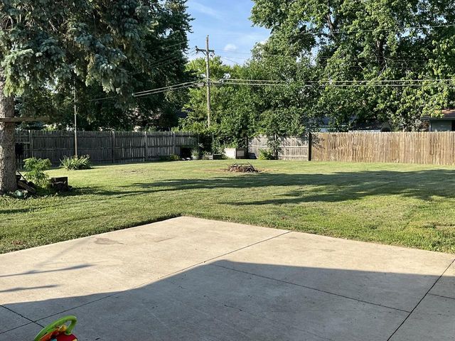 780 N Glenwood DRIVE, Silver Lake, WI 53170