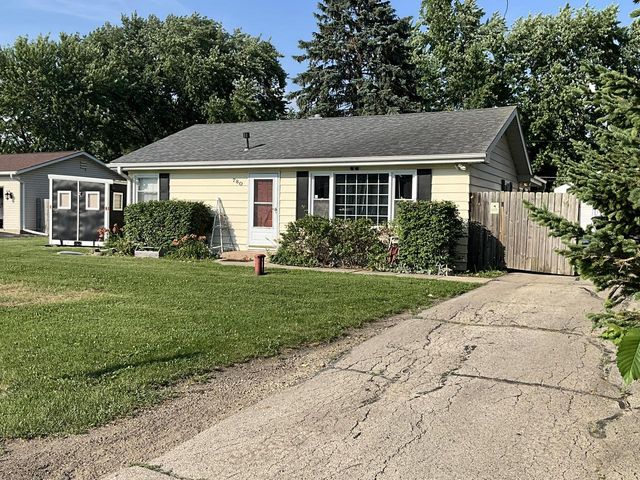 780 N Glenwood DRIVE, Silver Lake, WI 53170
