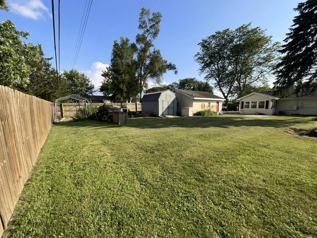 780 N Glenwood DRIVE, Silver Lake, WI 53170