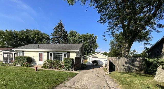 780 N Glenwood DRIVE, Silver Lake, WI 53170