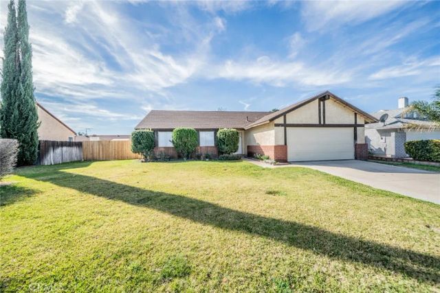 1385 W Wedgewood, Rialto, CA 92376