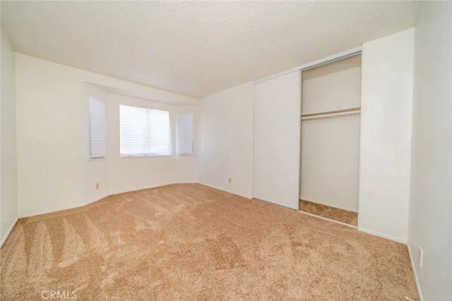 1385 W Wedgewood, Rialto, CA 92376