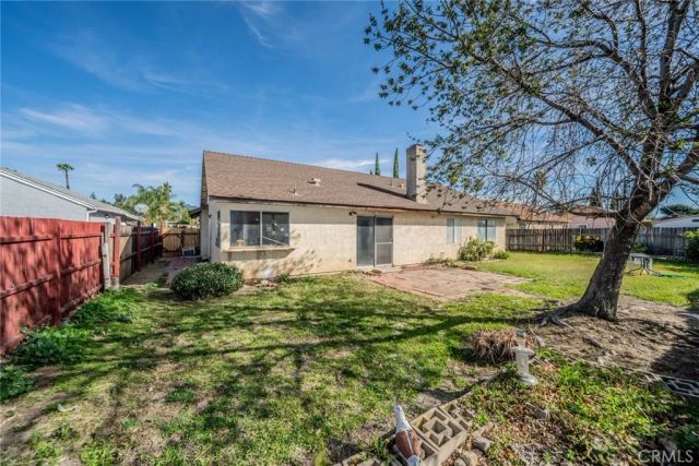 1385 W Wedgewood, Rialto, CA 92376