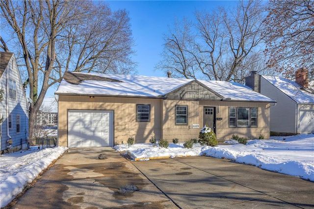 5529 Granada Lane, Mission, KS 66205