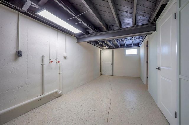 5529 Granada Lane, Mission, KS 66205