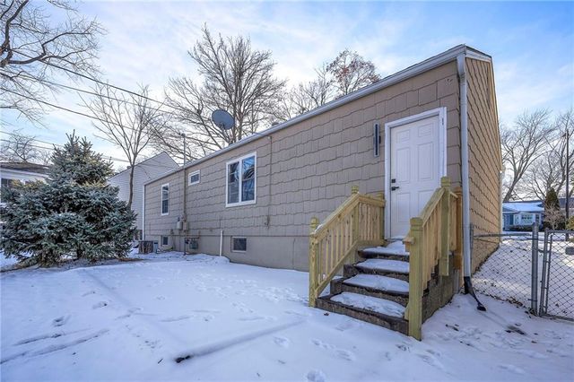 5529 Granada Lane, Mission, KS 66205