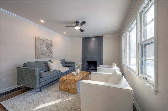 5529 Granada Lane, Mission, KS 66205