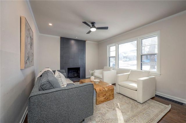 5529 Granada Lane, Mission, KS 66205