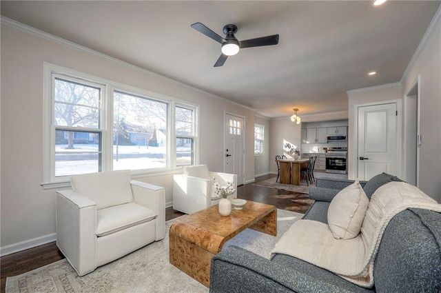 5529 Granada Lane, Mission, KS 66205