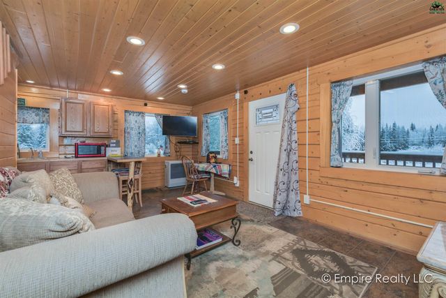 453 PLEASURE DRIVE, North Pole, AK 99705