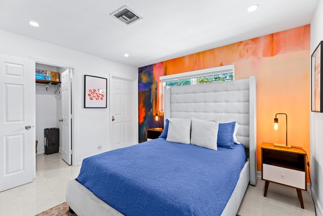 5530 NE 18th Avenue, Fort Lauderdale, FL 33334