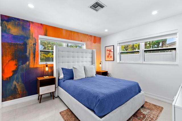 5530 NE 18th Avenue, Fort Lauderdale, FL 33334