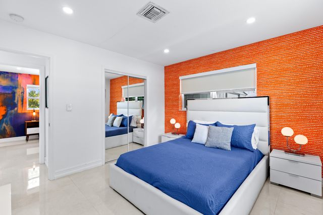 5530 NE 18th Avenue, Fort Lauderdale, FL 33334