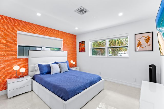 5530 NE 18th Avenue, Fort Lauderdale, FL 33334