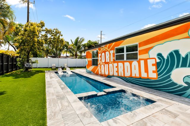 5530 NE 18th Avenue, Fort Lauderdale, FL 33334