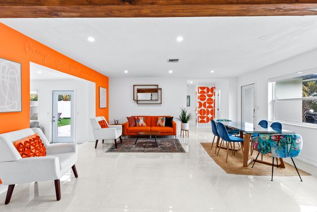 5530 NE 18th Avenue, Fort Lauderdale, FL 33334