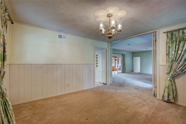 7 Oak Village Drive, Greenville, TX 75402