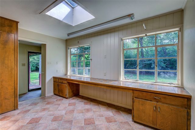 7 Oak Village Drive, Greenville, TX 75402