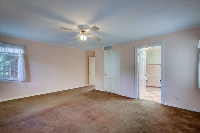 7 Oak Village Drive, Greenville, TX 75402