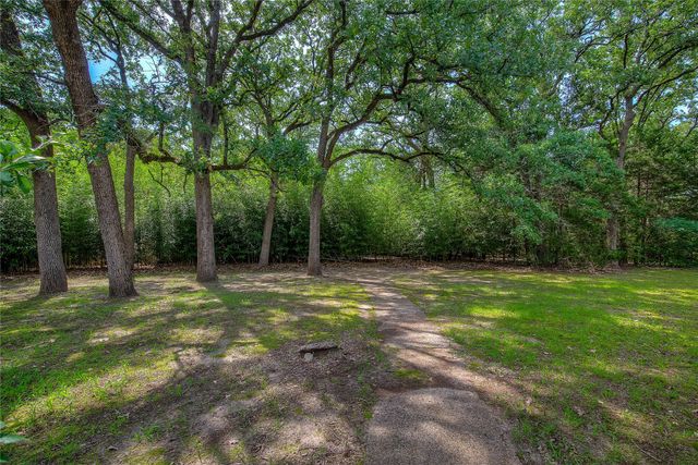 7 Oak Village Drive, Greenville, TX 75402