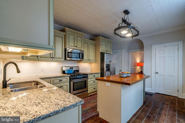 320 E NEW ST, Lancaster, PA 17602