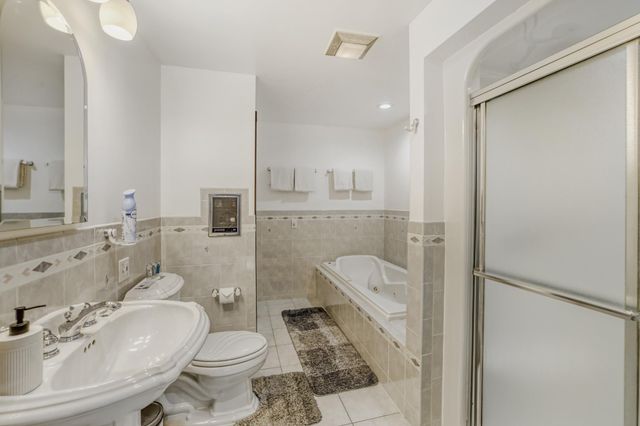 401 Highway 7, Excelsior, MN 55331