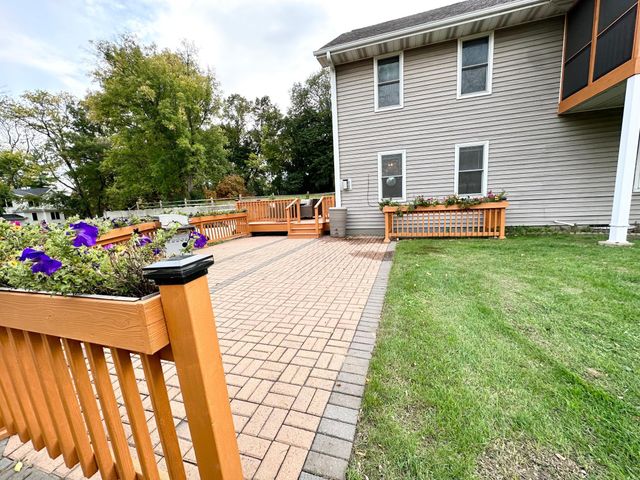 401 Highway 7, Excelsior, MN 55331