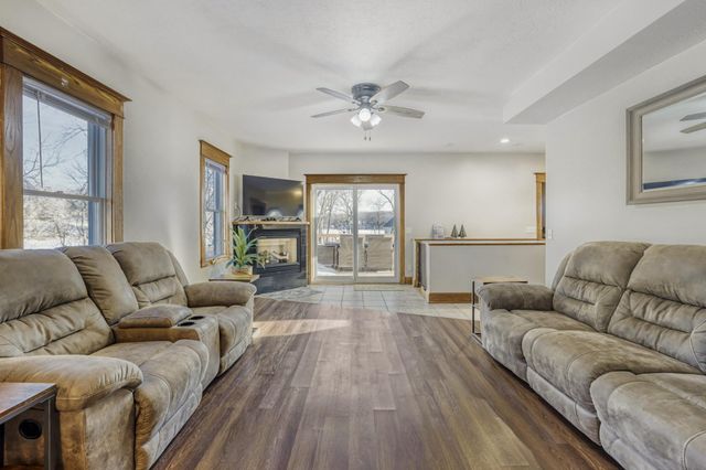 401 Highway 7, Excelsior, MN 55331