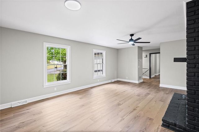7 E Creekview Drive SW, Rome, GA 30165