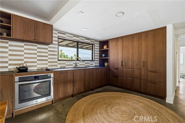 6381 Airway Avenue, Yucca Valley, CA 92284