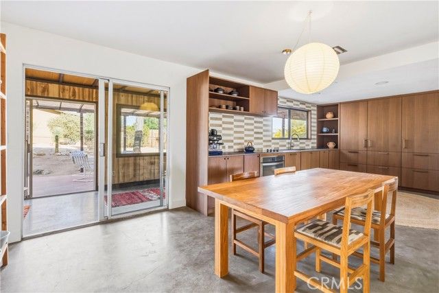 6381 Airway Avenue, Yucca Valley, CA 92284