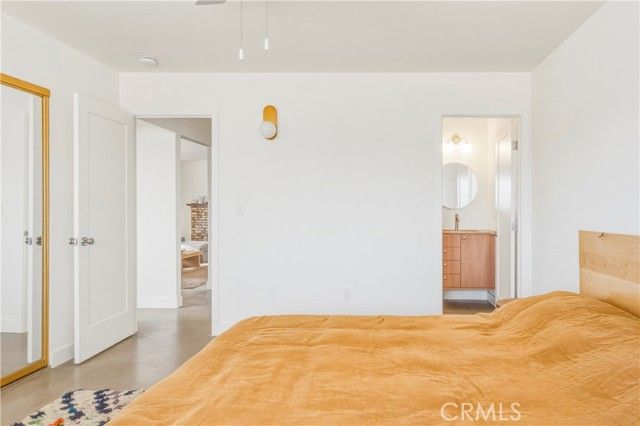 6381 Airway Avenue, Yucca Valley, CA 92284