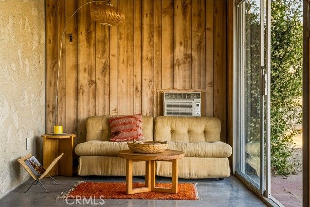 6381 Airway Avenue, Yucca Valley, CA 92284