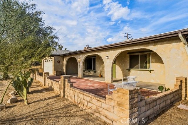 6381 Airway Avenue, Yucca Valley, CA 92284