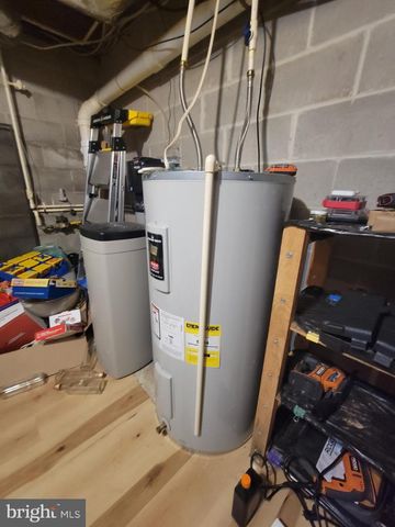 71 CHATHAM CT, Dover, DE 19901