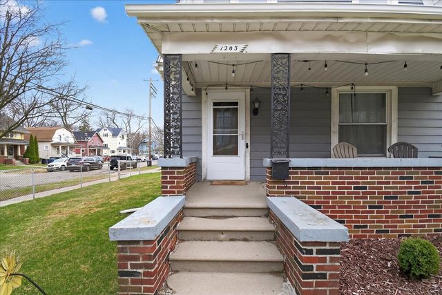 1203 S State Street, Ann Arbor, MI 48104