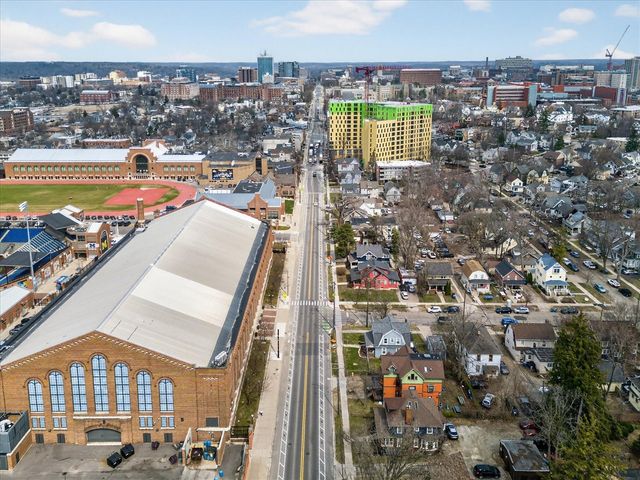 1203 S State Street, Ann Arbor, MI 48104