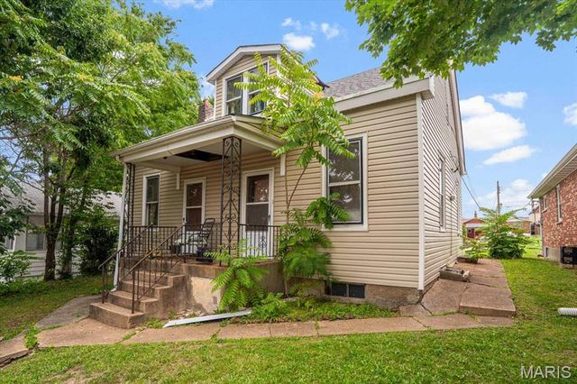 2622 Pearl Avenue, St Louis, MO 63139