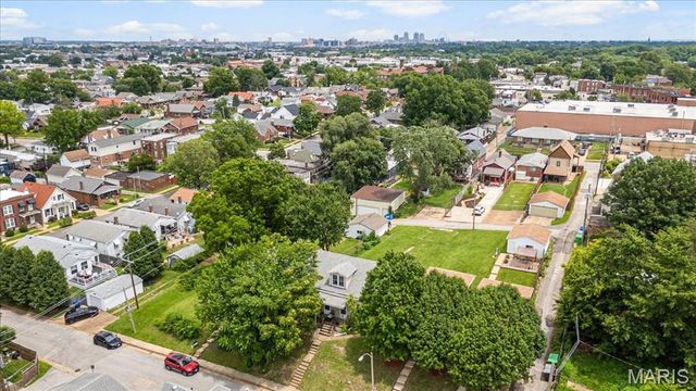 2622 Pearl Avenue, St Louis, MO 63139