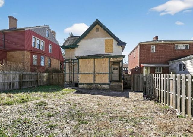 1156 Pemberton St, Brighton Heights, PA 15212