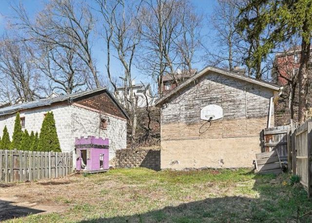 1156 Pemberton St, Brighton Heights, PA 15212